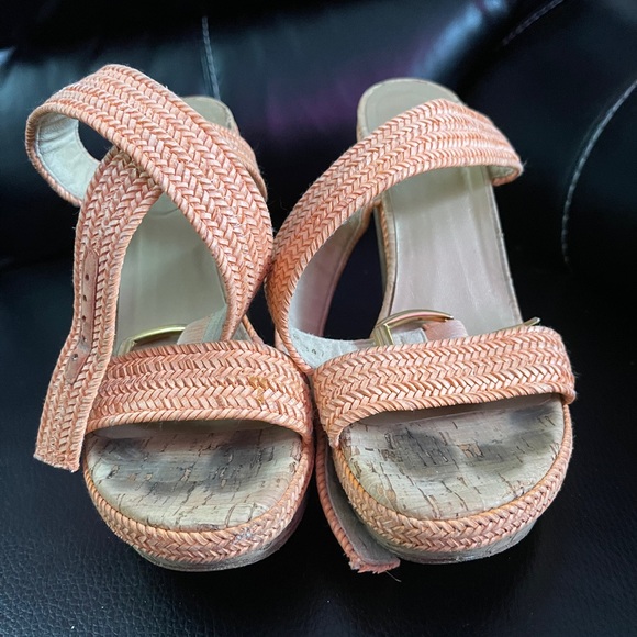 Sandals - Picture 1 of 3